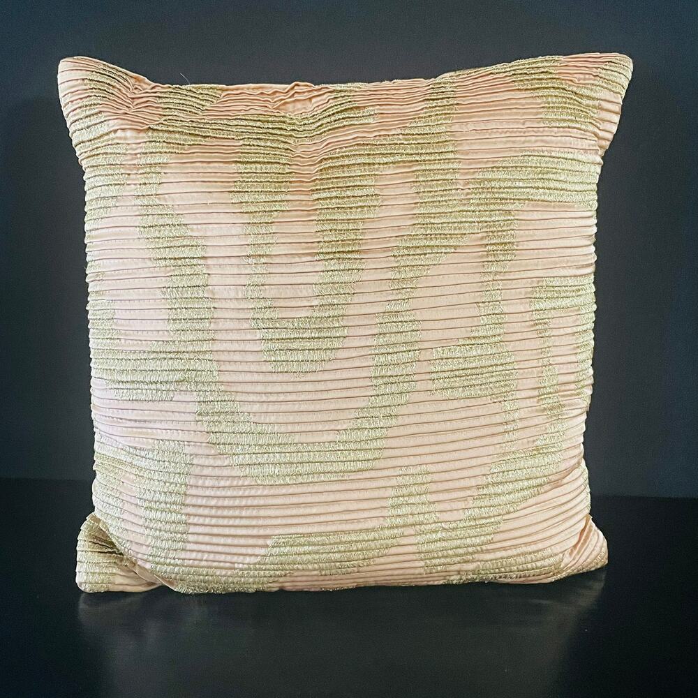 Rose Gold/ Gold Patterned and Pleated‎ Throw Pillow 18 x18-NEW